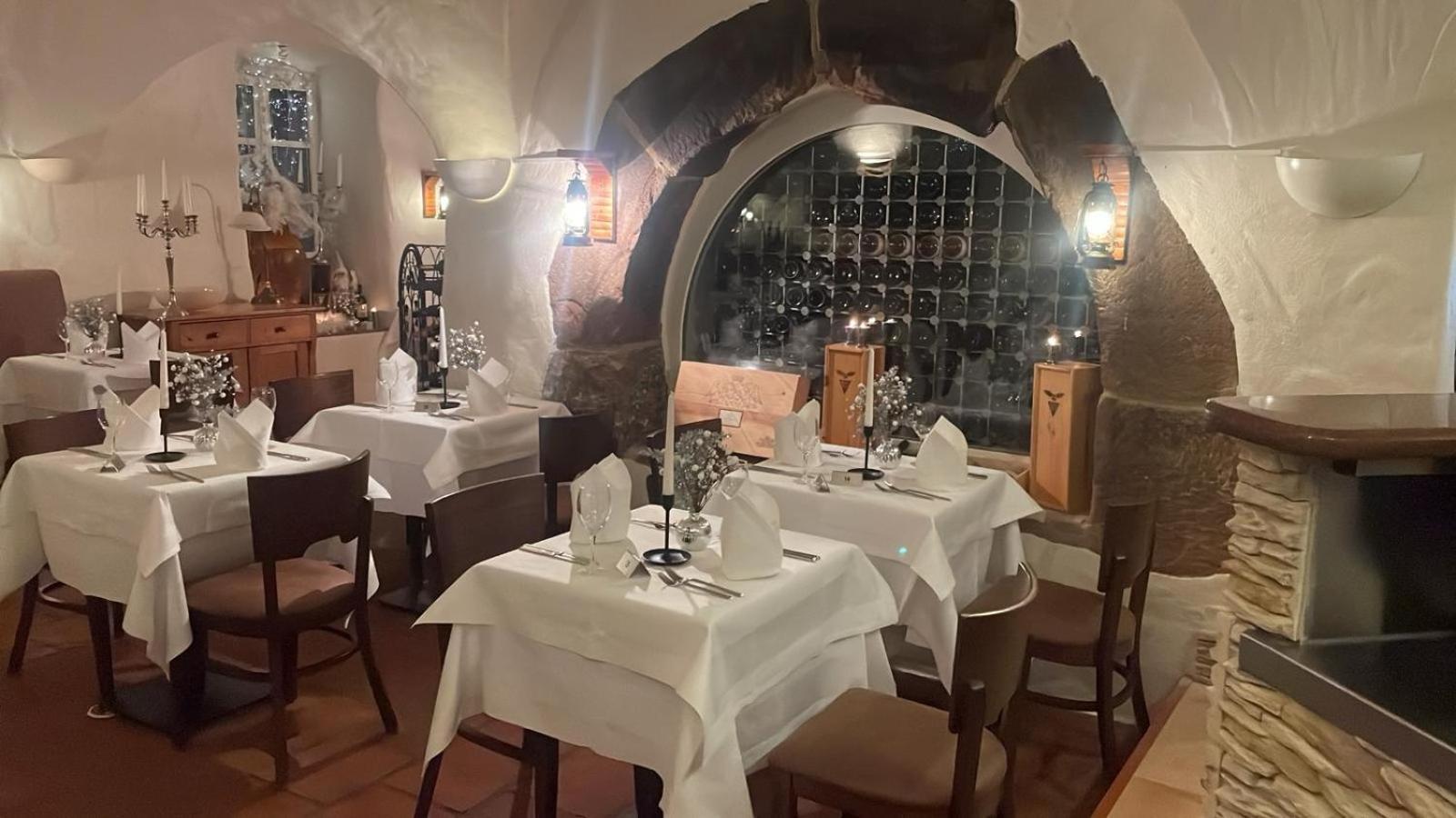 Hotel Restaurant Altes Badhaus 에베르바흐 외부 사진