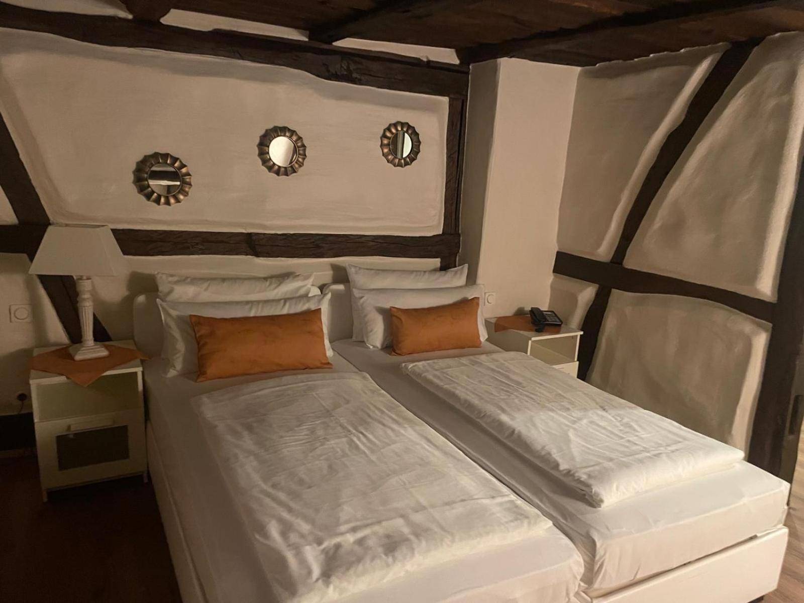Hotel Restaurant Altes Badhaus 에베르바흐 외부 사진