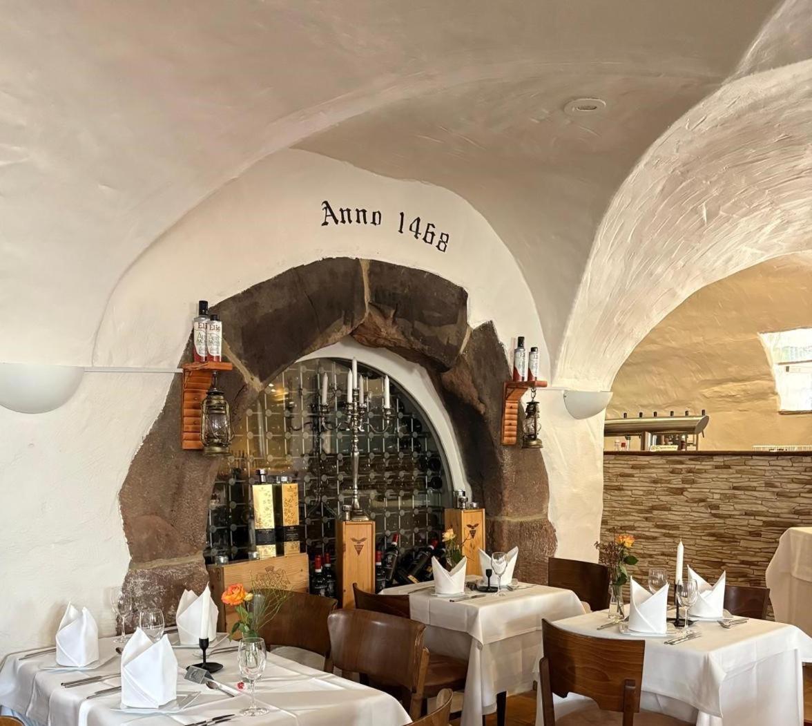 Hotel Restaurant Altes Badhaus 에베르바흐 외부 사진