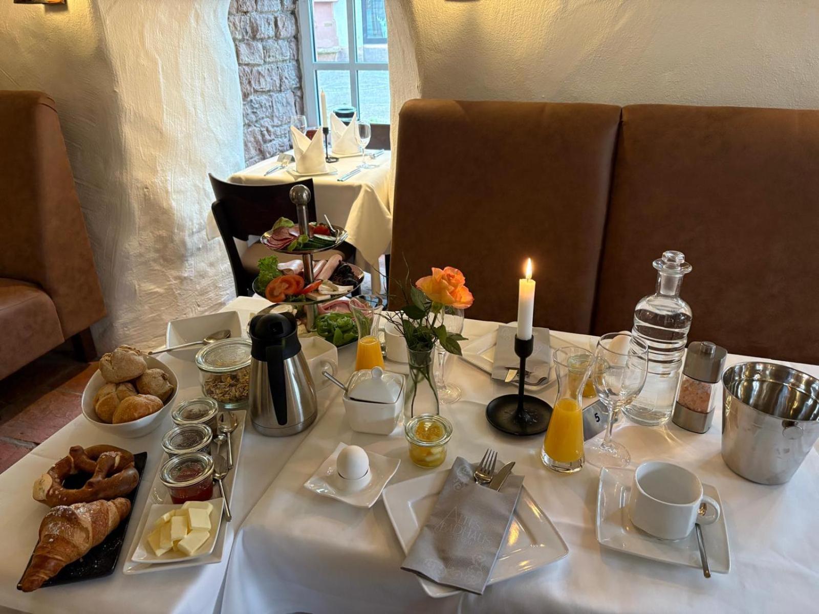 Hotel Restaurant Altes Badhaus 에베르바흐 외부 사진