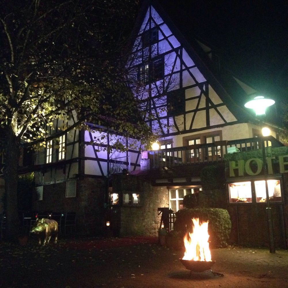 Hotel Restaurant Altes Badhaus 에베르바흐 외부 사진