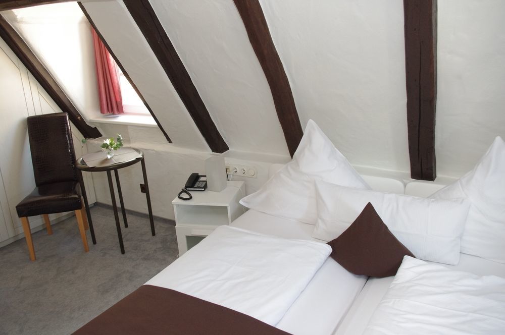 Hotel Restaurant Altes Badhaus 에베르바흐 외부 사진